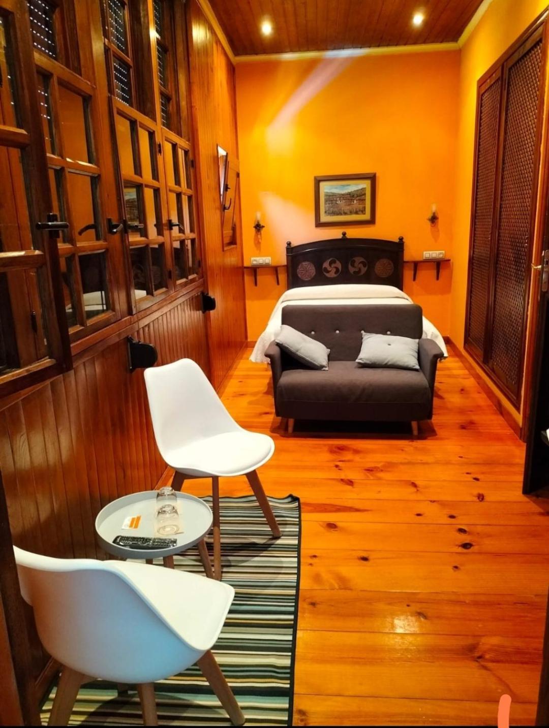 Agroturismo La Casona De Belmonte Овиньяна Экстерьер фото