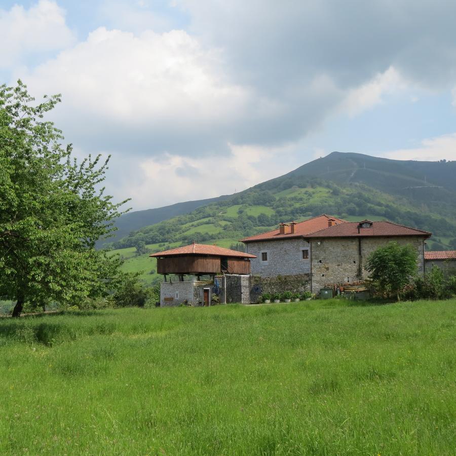 Agroturismo La Casona De Belmonte Овиньяна Экстерьер фото